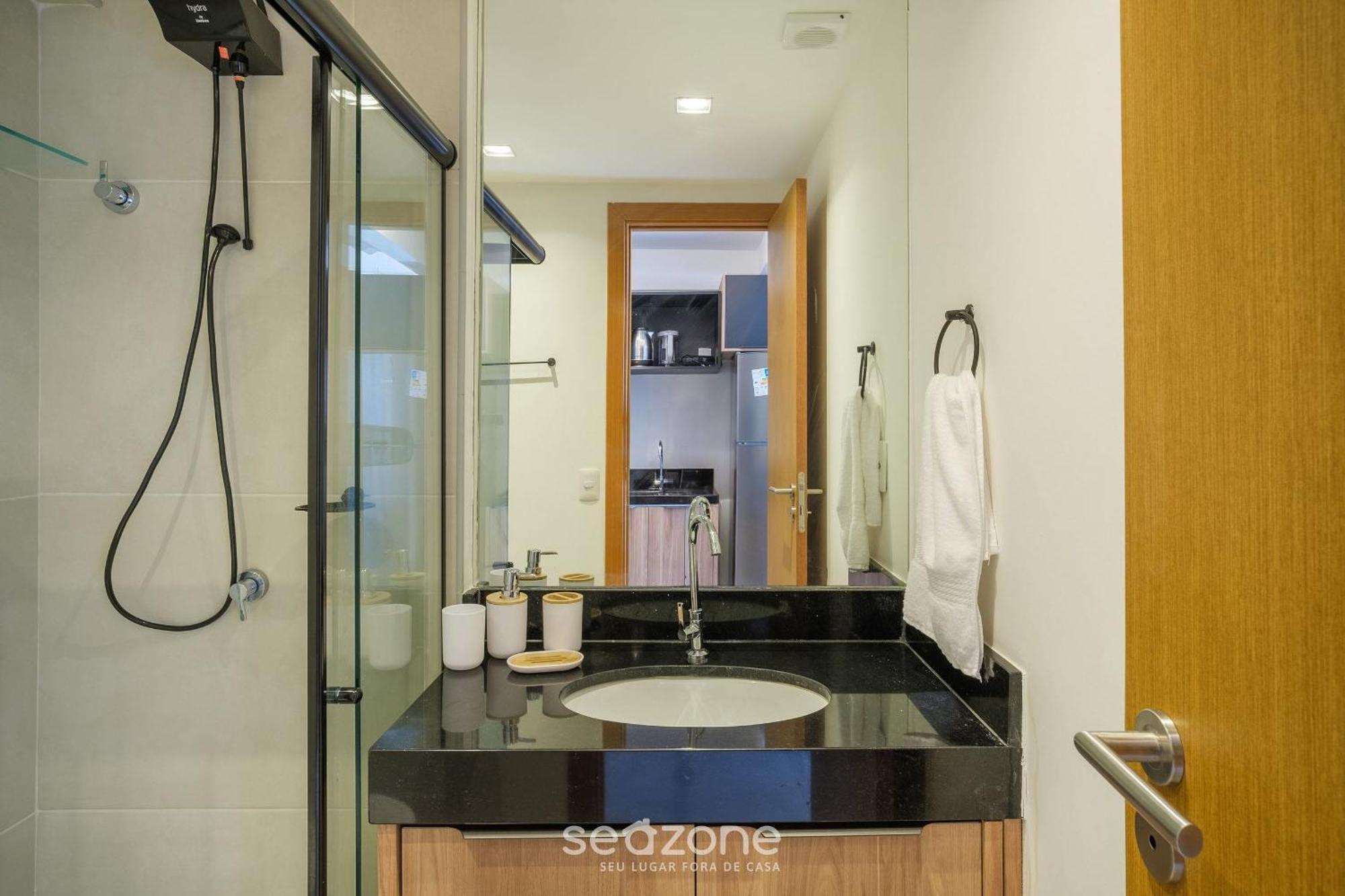 Aptos Charmosos A 450m Da Da Barra Com Rooftop E Vista Mar - Prv Apartamento Salvador